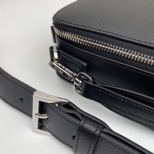 Prada Brique