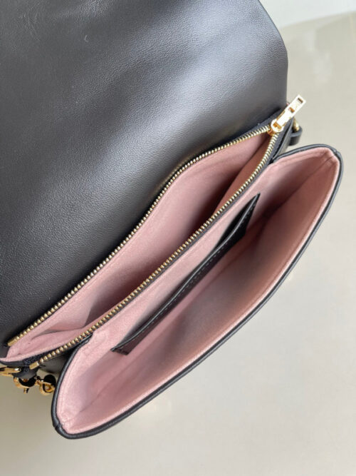 Sac Pochette Coussin Louis Vuitton