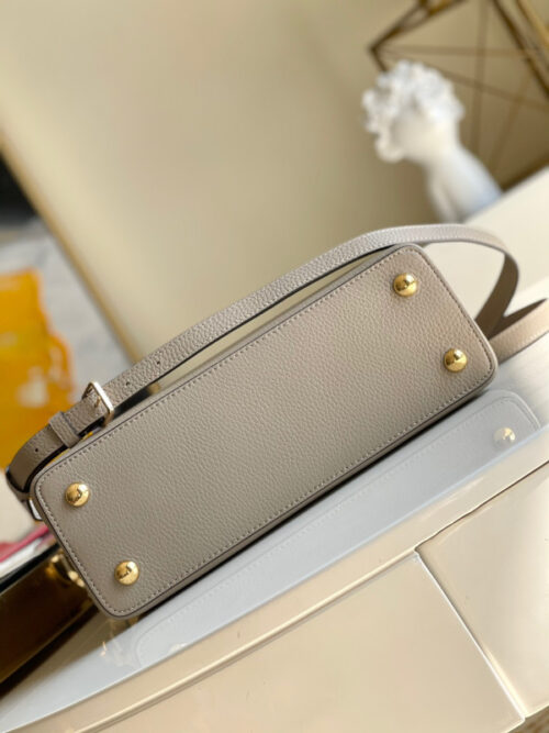 Sac Capucines MM Louis Vuitton