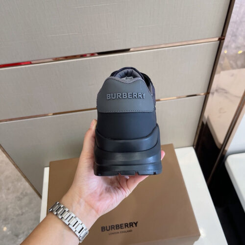 chaussure Burberry
